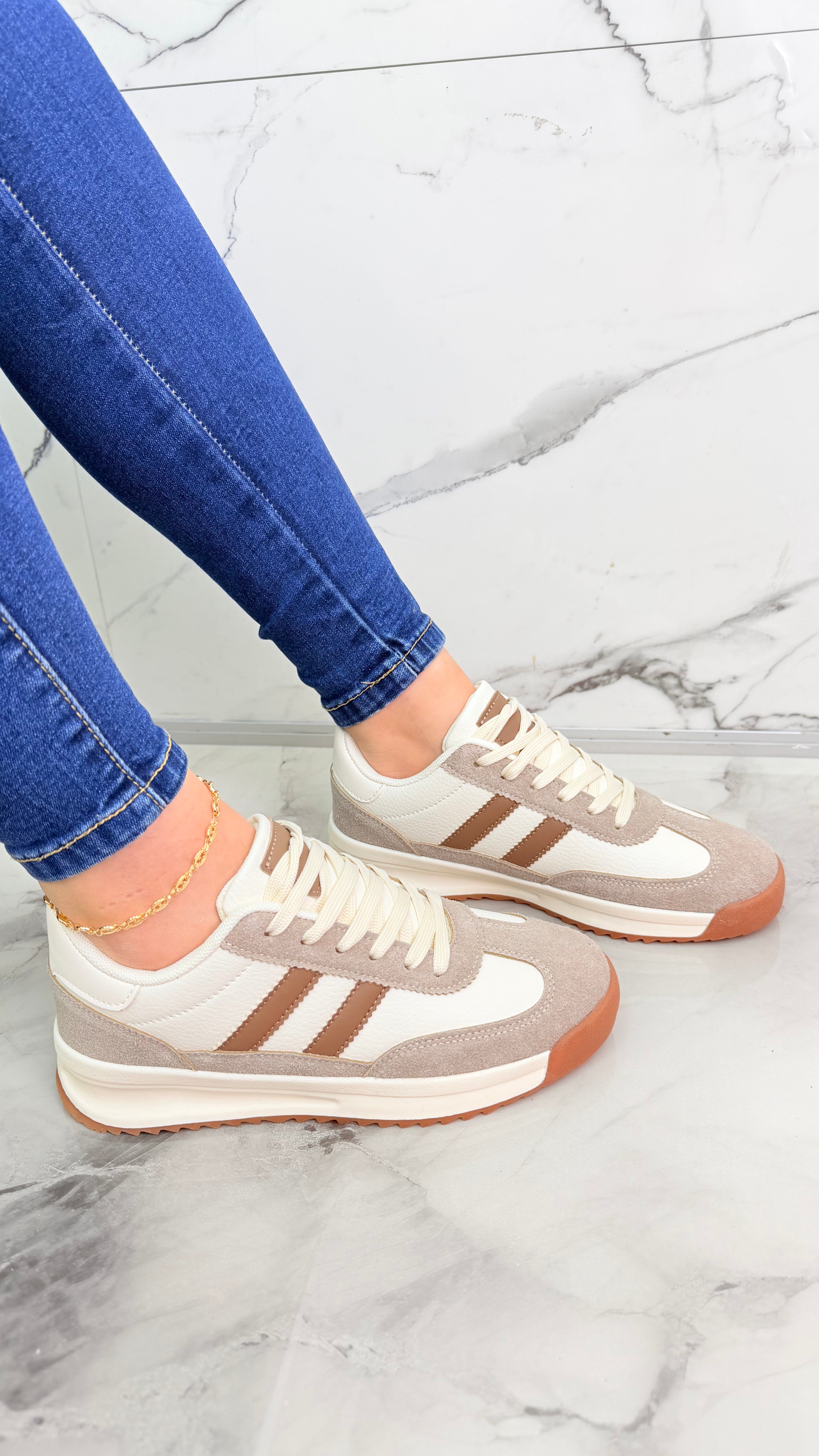ZAPATILLAS RETRO
