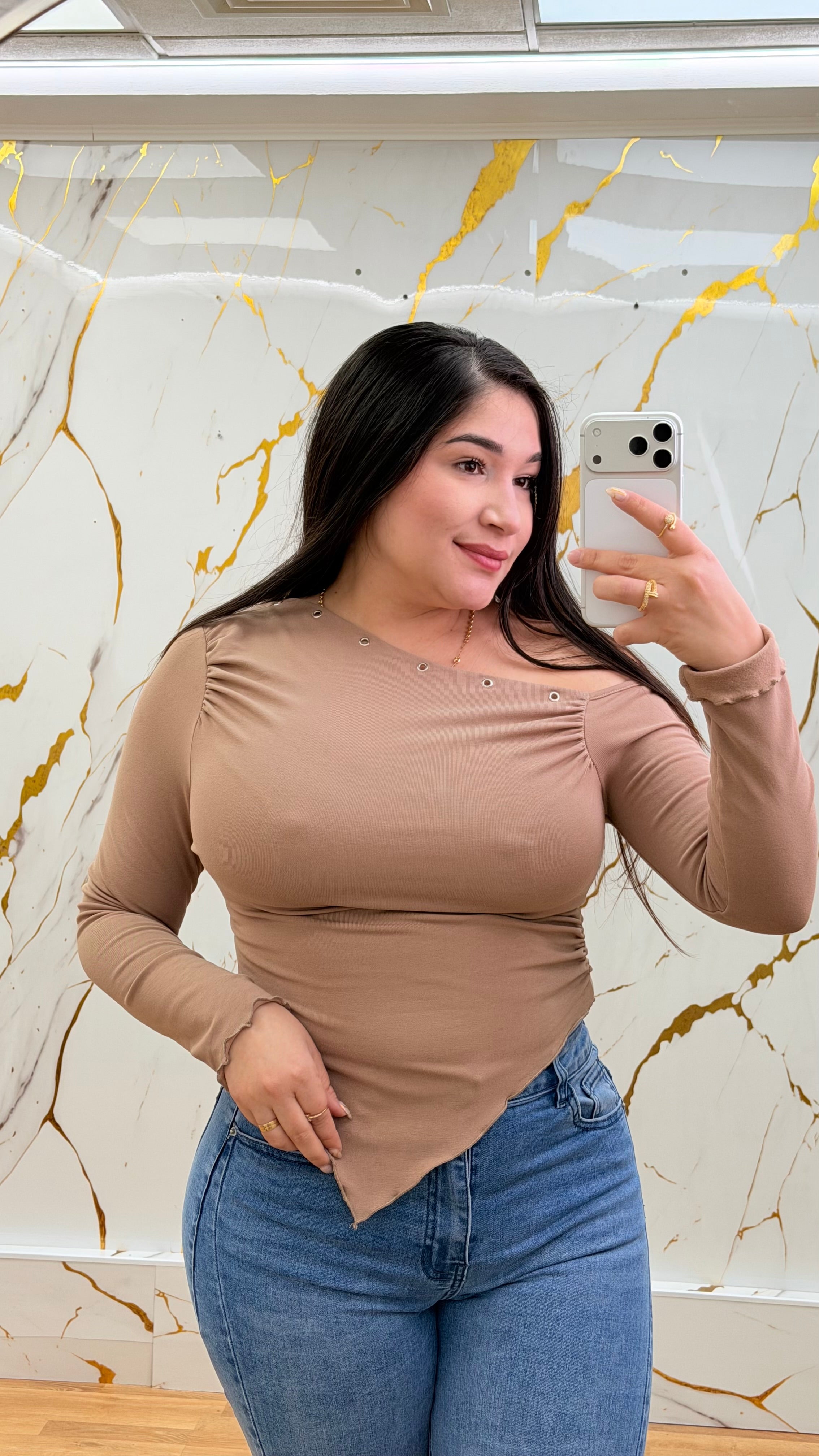 Blusa asimétrica