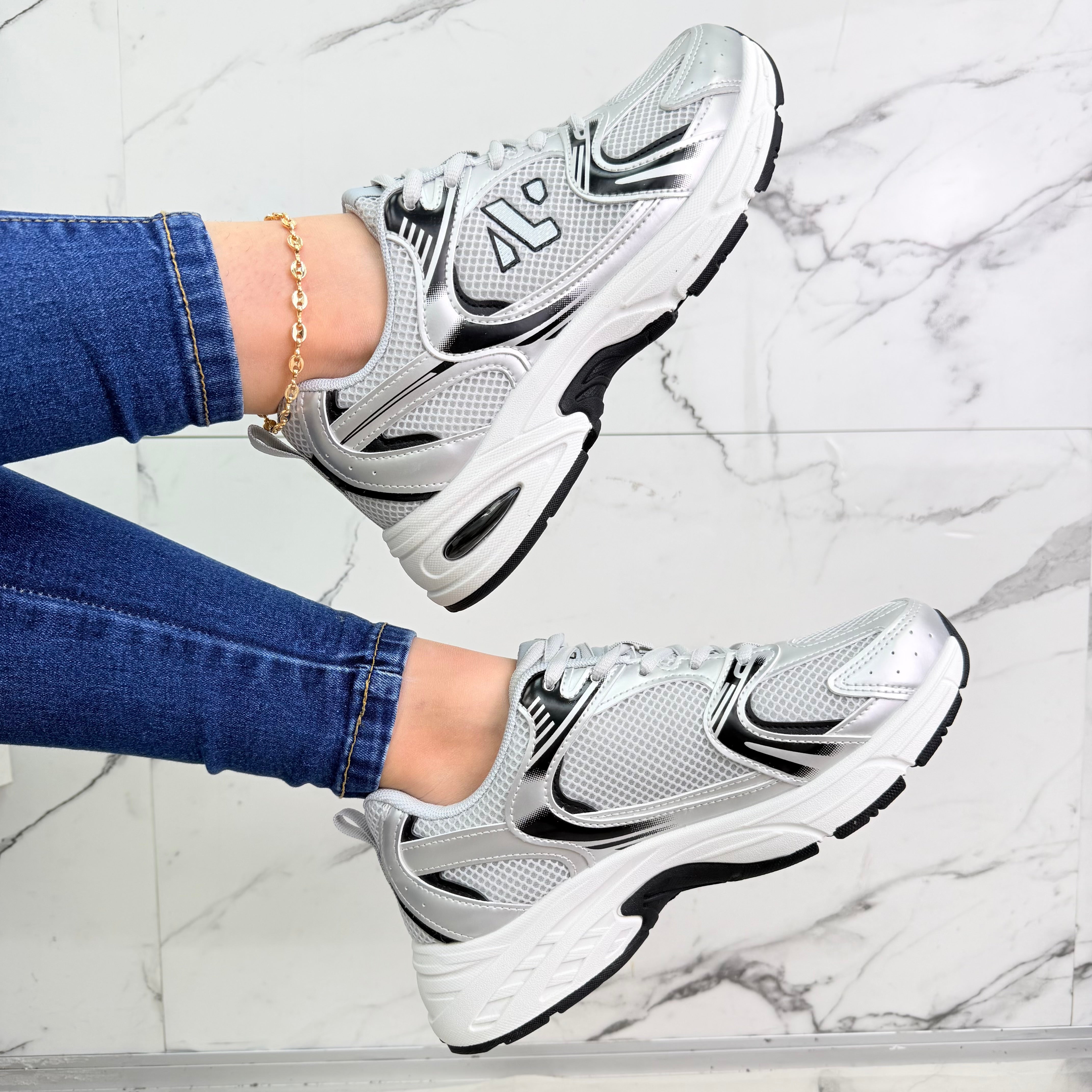 ZAPATILLAS NEW