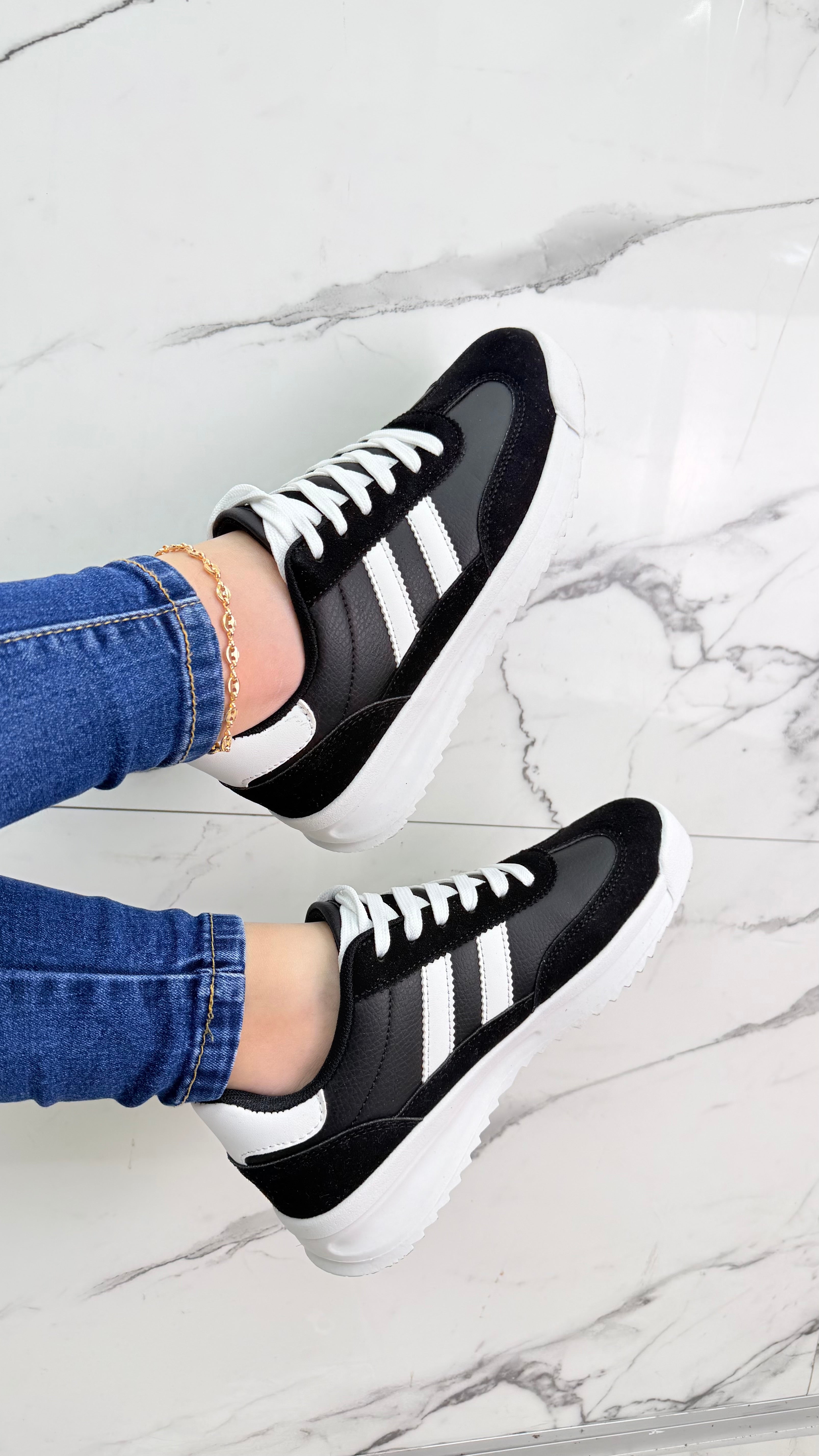 ZAPATILLAS RETRO