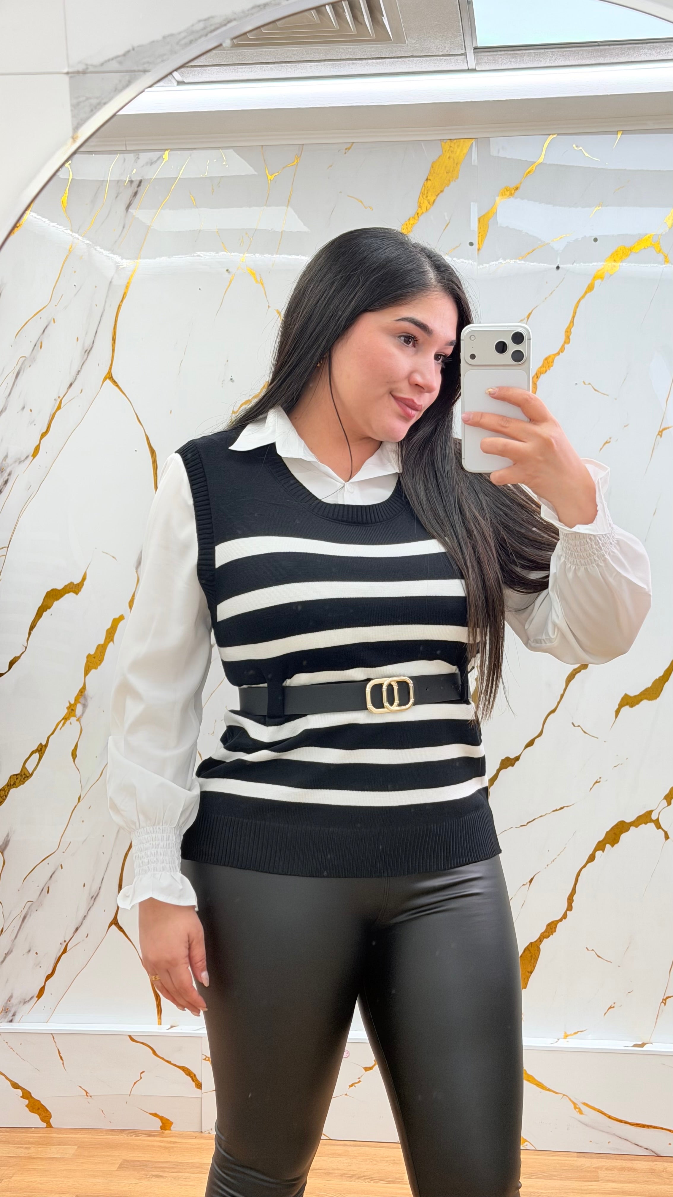 CAMISA + CHALECO + CINTURÓN